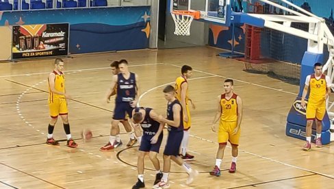 PRIPREME U ZRENJANINU: Mladi košarkaši bruse formu za turnir u Makedoniji