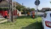 САКУПЉАЈУ ОТПАД И УКЛАЊАЈУ ДЕПОНИЈЕ: Екипе новосадске „Чистоће“ на терену у Руменки