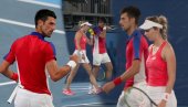 ĐOKOVIĆ DOMINIRA I U DUBLU: Novak i Nina Stojanović se plasirali u četvrtfinale u konkurenciji parova