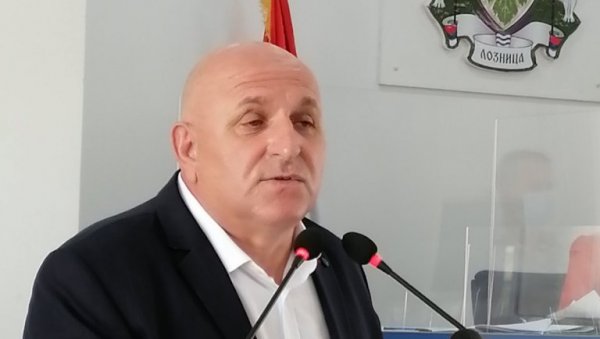 ГОРОСТАСА ЖАЛИ ЗАВИЧАЈ: Видоје Петровић, градоначелник Лознице, поводом упокојења владике Лаврентија