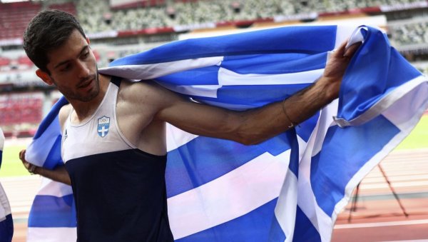 КАКВА ДРАМА И СЕНЗАЦИЈА: Грк украо злато Кубанцу последњим скоком