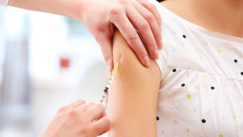 AMERIKA: Oko 900.000 dece od 5 do 11 godina primilo prvu dozu Fajzerove vakcine