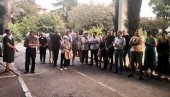 NAJAVILI I ŠTRAJK GLAĐU: Radnici Vektra Boke od sutra u stalnom protestu