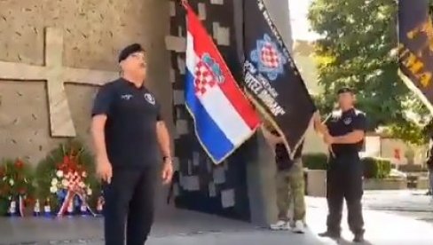 USTAŠKI PERFORMANS U HRVATSKOJ - Crnokošuljaši stigli u Knin: Skejo vikao Za dom spremni