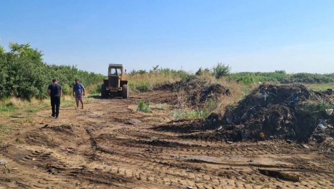 POLAKO MENJAJU LOŠE NAVIKE MEŠTANA: Komunalci u Alibunaru uklonili još jednu divlju deponiju