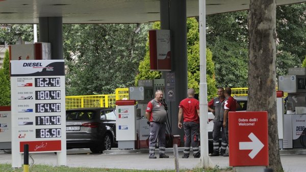 ГОРИВО СКУПЉЕ СКОРО СВАКИ ДАН: Цена дизела и бензина у Србији само од почетка године порасла за 20 динара