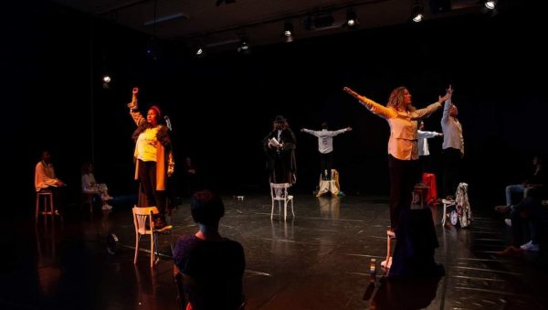 ПАНДЕМИЈА КАО ВЕЛИКА ОДИСЕЈА: Представом амстердамског Зид театра вечерас почео Нишвил џез театар