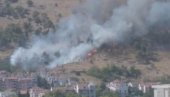 GORI MALO BRDO U PODGORICI: Požar se širi ka kućama - sumnja se da je podmetnut (FOTO)