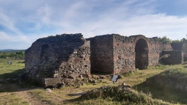 ТРАЖЕ СЕ МОШТИ СВЕЦА НА ЈУГУ СРБИЈЕ: Велико археолошко истраживање на локалитету Царичин град