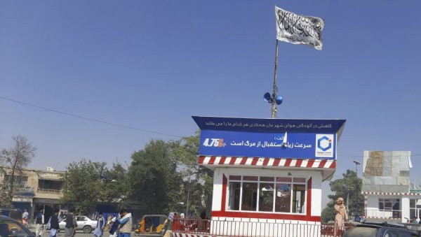 ГРАДОВИ ПАДАЈУ КАО ДОМИНЕ: Талибани преузели контролу над центром четврте по реду авганистанске провинције после повлачења западних војника