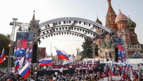 РУСИЈА ЈЕ ЗГРОЖЕНА! Још једна велика тениска нада се одрекла Русије