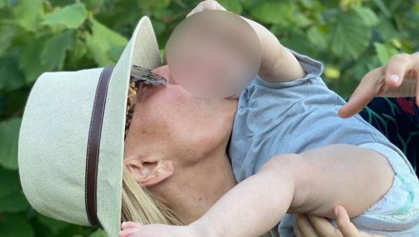 ОБОЖАВАМ ШТО САМ МУ БАБА: Верица Ракочевић ужива са седмим унучетом