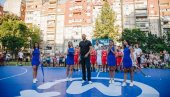 ИГРАЈ И ПОБЕДИ НА МОЗЗАРТОВОМ ТЕРЕНУ: Крагујевац добио кошаркашку оазу посвећену Рашку Катићу! (ВИДЕО)