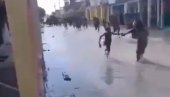 POTRESNI SNIMCI SA HAITIJA: Poplave počele po gradovima - preti opasnost od cunamija (VIDEO)
