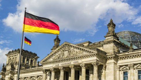 КАКАВ ЋЕ БИТИ КУРС НЕМАЧКЕ ПОСЛЕ ИЗБОРА: Зелени, заговорници агресије на Србију, поново ће владати!