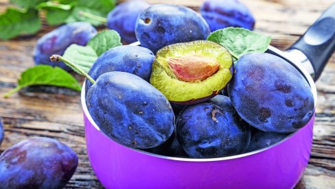 ŠLJIVE ZA ČELIČNI SKELET: Blagodeti niskokaloričnog voća, pozitivan uticaj na insulinsku osetljivost