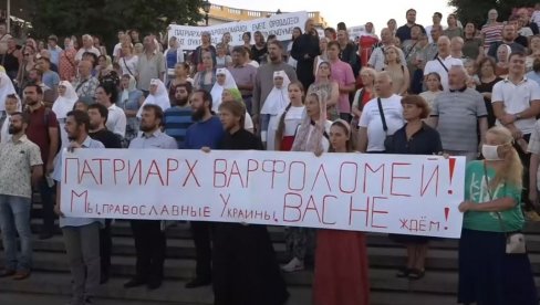 PROTESTI ŠIROM UKRAJINE ZBOG VARTOLOMEJA: Građani i sveštenstvo izašli na ulice (VIDEO)