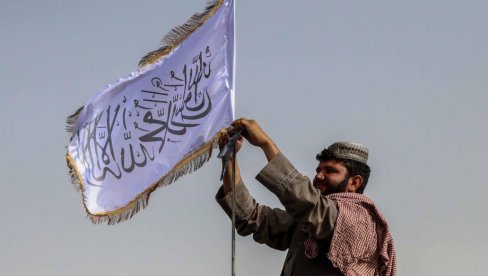 ТАЛИБАНИ ПРОГЛАСИЛИ НОВУ ДРЖАВУ: Исламски Емират Авганистана - ово су грб и застава (ФОТО)
