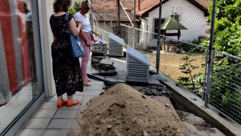 SUKOB ZBOG TRAFOSTANICE: Problemi stanara zgrade u Vranju, žale se da investitor svojata zemljište i radi šta hoće