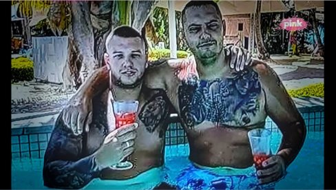 КРВОЛОЧНИ КРИМИНАЛАЦ ХЕРОЈ БЛОКАДЕРА! Убијао и млео људе па правио ћевапе од њих