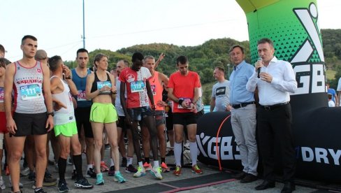 NAJBOLJA OLIVERA I KENIJAC KIPRUTO: Održana šesta atletska trka u Ugljeviku (FOTO)