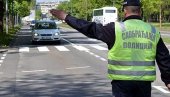 VOZILI DROGIRANI! Policija u Beogradu iz saobraćaja isključila dvojicu vozača
