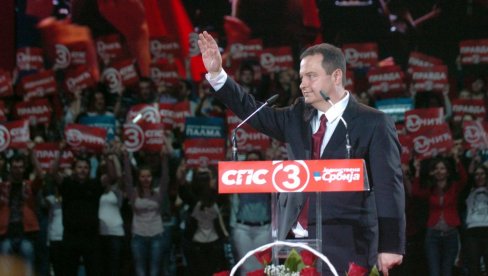 KOALICIJA NE SABIRA GLASOVE: Šta bi naprednjacima i socijalistima donela Dačićeva ideja o zajedničkoj listi na svim izborima