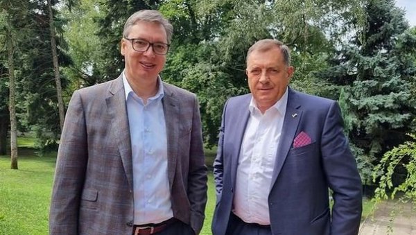 DODIK CONGRATULATED THE SNS'S 13TH BIRTHDAY: Serbia's strength came from Vučić's dedicated fight for a better and stronger Serbia