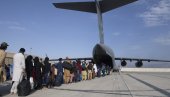 JOŠ JEDNA BEBA ROĐENA ZA VREME EVAKUACIJE: Avganistanka se porodila u avionu!