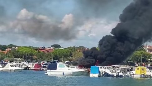 ИЗГОРЕЛИ БРОДОВИ: Велики пожар на хрватском приморју (ВИДЕО)
