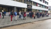 СВАКОМ ПРВАКУ 10.000 ДИНАРА: Општина Прибој новчано наградила школарце