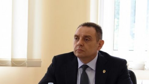 MINISTAR VULIN: Gde je Milanović našao moralno opravdanje da deli lekcije Srbiji