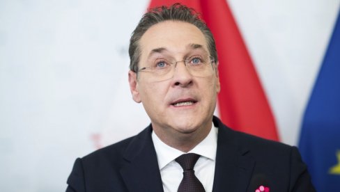 ŠTRAHEU 15 MESECI USLOVNO: Bivši austrijski vicekancelar osuđen zbog primanja mita