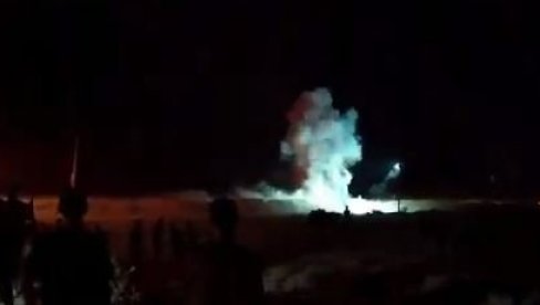 IZRAEL PODIGAO LOVCE: Bombardovani objekti Hamasa u Pojasu Gaze (VIDEO)