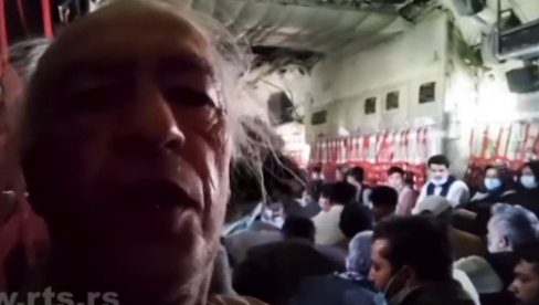 DRAMATIČNI SNIMCI EVAKUACIJE IZ AVGANISTANA: Srpski novinar zabeležio kako je izgledao poslednji let iz Kabula (VIDEO)