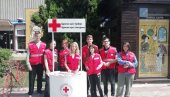 ХИЉАДЕ ПОРОДИЦА ЈОШ ЧЕКАЈУ ОДГОВОР: Црвени крст Јагодине обележио дан несталих