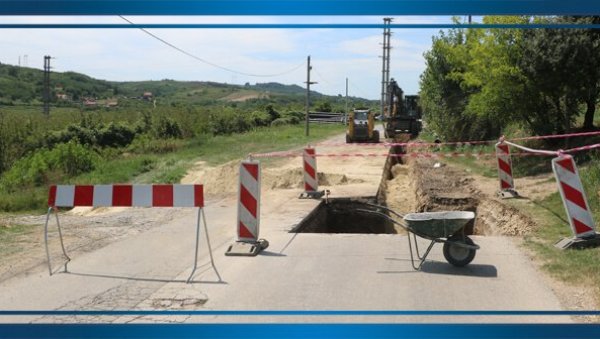 ЗАТВОРЕНЕ УЛИЦЕ У ВРЧИНУ: Повезивање на регионални водовод Макиш мења трасу саобраћаја