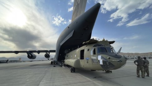 ГОТОВО ЈЕ: Последњи амерички авион напустио Кабул, Авганистанци остављени на милост и немилост талибана