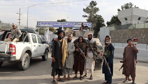 ШТА СЕ ДЕШАВА У АВГАНИСТАНУ? Кина би да шаље војнике, Баграм опет ради - примећени војни авиони, а талибани имају одред самоубица