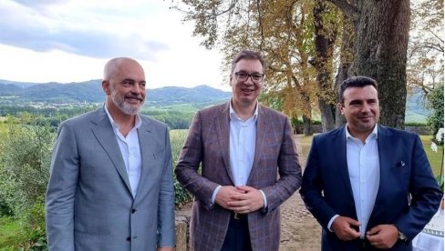 PREDSEDNIK SRBIJE NA BLEDU: Vučić priredio večeru za Zaeva i Ramu u Sloveniji