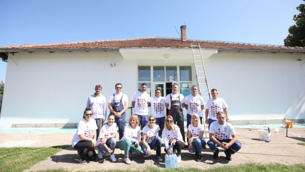 Улепшана Основна школа у Врднику: Клуб волонтера НИС-а наставио са подршком најмлађим суграђанима