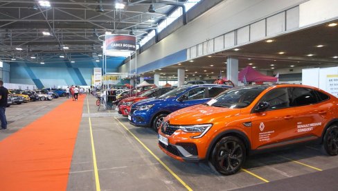 U IZLOGU POLOVNI AUTOMOBILI: Na Novosadskom sajmu počela Auto-moto berza Saveza vozača Vojvodine
