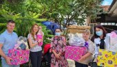 ПОКЛОНИ ЗА ТРОЈКЕ: Председница општине Бела Црква у посети породици Басараба