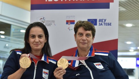СРБИЈА ЈЕ ПОНОСНА: Нада Матић и Борислава Перић Ранковић освојиле златну медаљу на Светском првенству