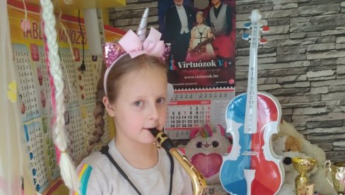 OSTALA SAM BEZ REČI KADA SAM ČULA ZA NASTUP SA DOMINGOM: Devetogodišnja saksofonistkinja Kristina Vasić, za Novosti, uoči koncerta