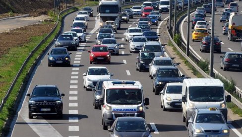 VIŠE SUDARA NA AUTO-PUTU E-75: Saobraćaj se odvija usporeno od petlje Aerodrom u smeru ka Beogradu
