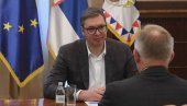 VAŽAN SASTANAK: Predsednik Vučić sa Janom Bratuom
