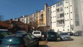 НЕМА МАЈСТОРА ЗА ПОЛОВЊАКЕ: Власници аутомобила у Пироту на поправку возила чекају и до пола месеца