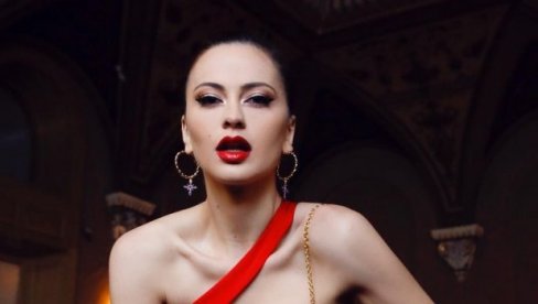 UZ VISKI TOPAO, DABOGDA PROPAO: Milica Pavlović objavila pesmu iz serije Pevačica (VIDEO)