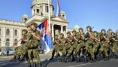 SUTRA ĆE BITI SVEČANO ISPRED SKUPŠTINE: Održana proba promocije oficira Vojske Srbije (FOTO)